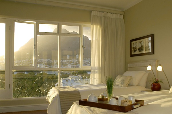 View of Lions Head from Cape Town Hollow